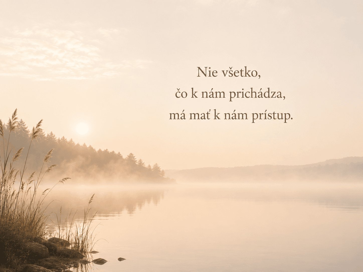 "jazero pri západe slnka"